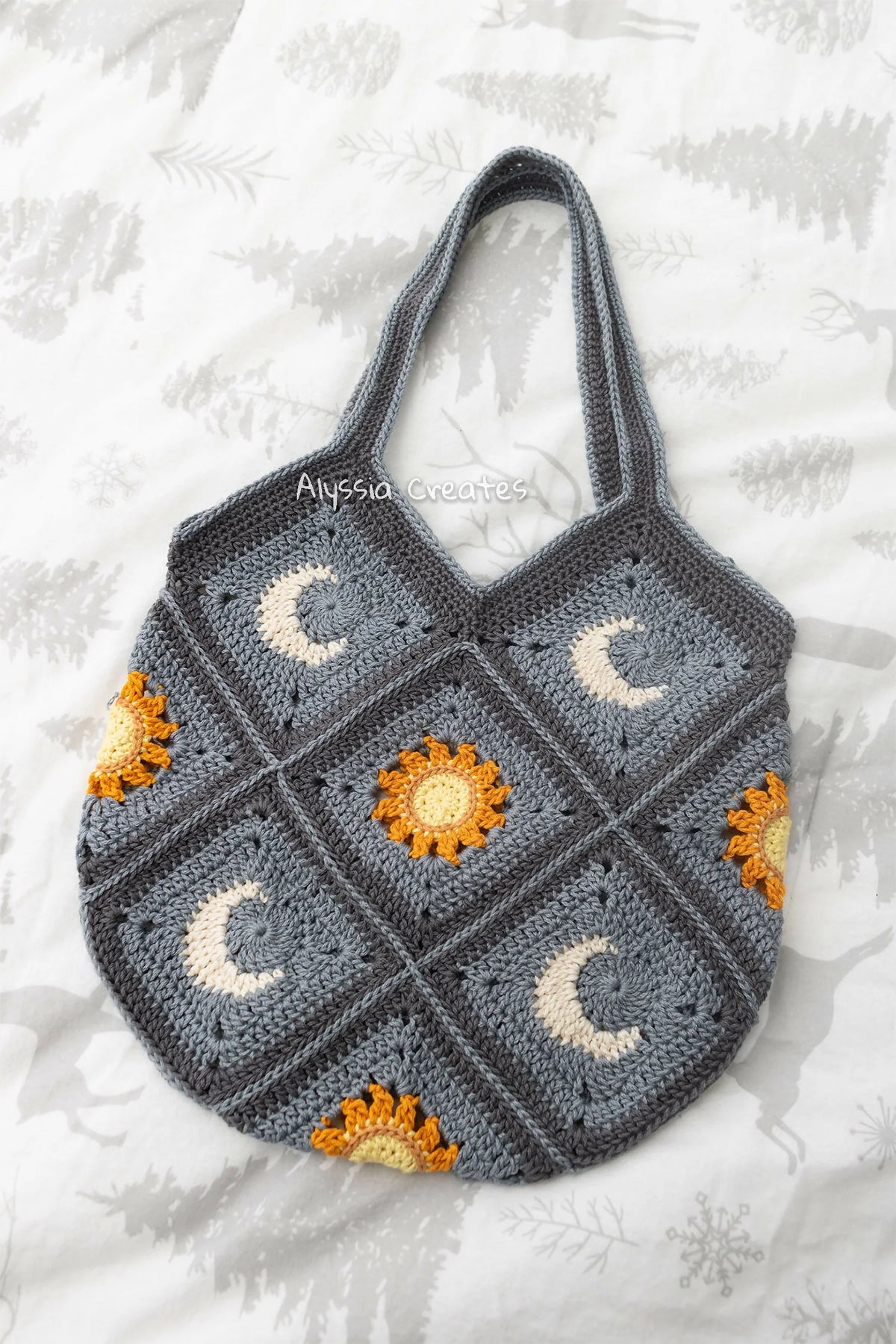 Sun and Moon Tote Bag (Crochet)